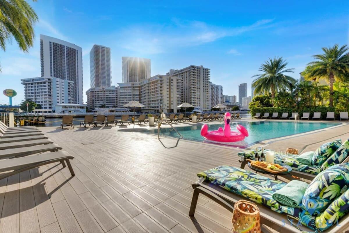Infinite Views, Amazing Pool, Gym, Near Beach Hallandale Beach Eksteriør billede