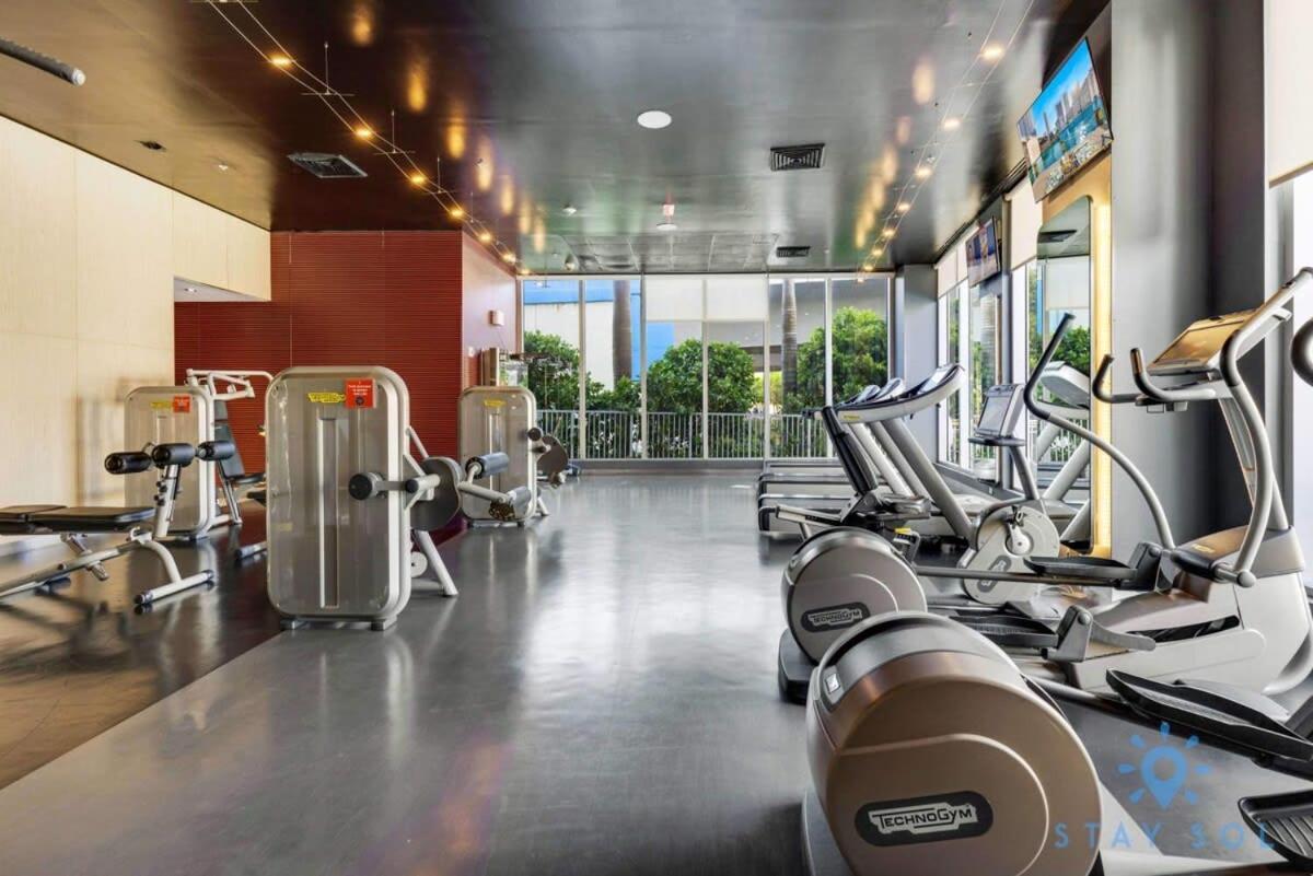 Infinite Views, Amazing Pool, Gym, Near Beach Hallandale Beach Eksteriør billede